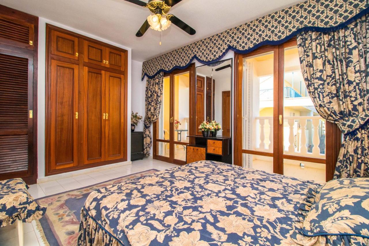 Nice House With Tennis Court,Sports And Playground Torrevieja Eksteriør bilde